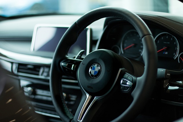 Proč je BMW jednou z nejpopulárnějších automobilových značek na trhu?