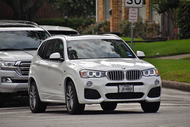 Co je lepší: Sedan BMW 5 nebo SUV BMW X5? Vyberete si