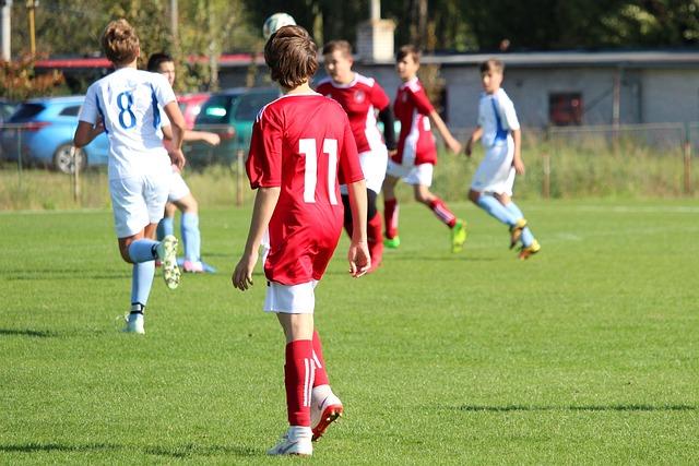 - Spokojení žáci a jejich úspěšné zkoušky: Důkaz předností Dobré Autoškoly v Praze 19